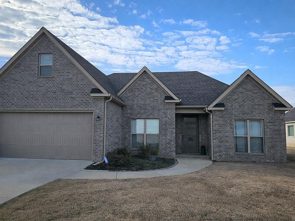 1st image of 106 Hidden Creek Dr