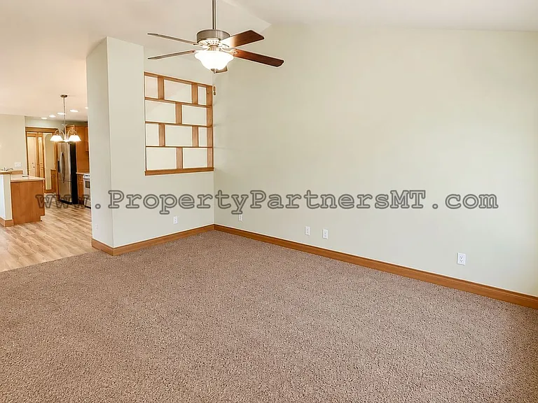 918 Flanders Creek Ave — Photo 1