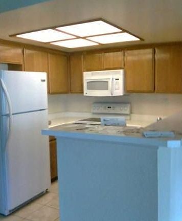 3rd image of 64 N Mar Vista Ave APT 201
