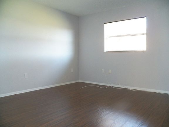 5th image of 311 S Betty Ln APT 31