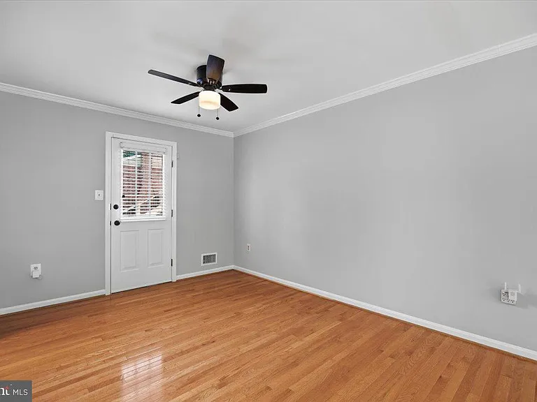 11603 Butlers Branch Rd — Photo 6