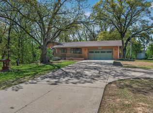 1220 81st St W, Forest Lake, MN 55025