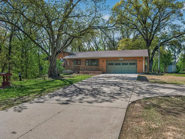 1220 81st St W, Forest Lake, MN 55025