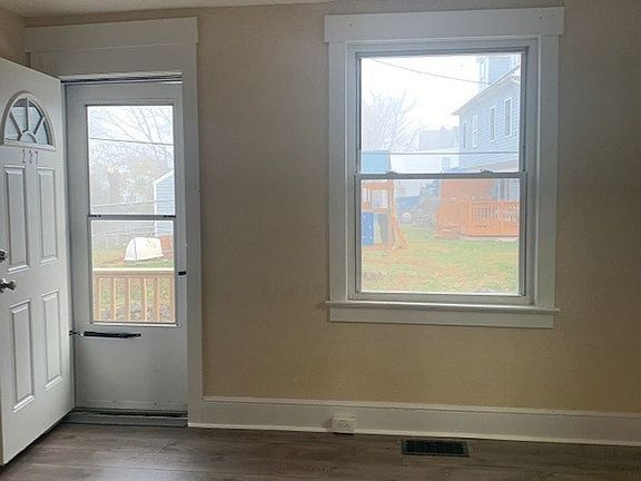 2nd image of 237 East Ave