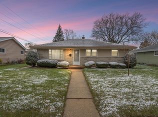 7721 W Verona Ct, Milwaukee, WI 53219