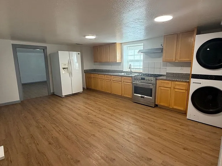 1435 Parker Street — Photo 9