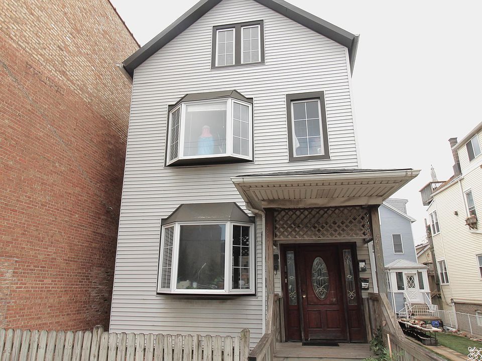1st image of 2470 N Clybourn Ave #Ch1