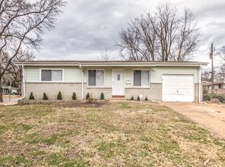 2193 Sagamore Dr, Saint Louis, MO 63136