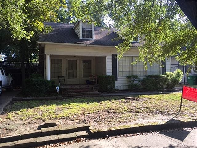1st image of 4511 McKinney St
