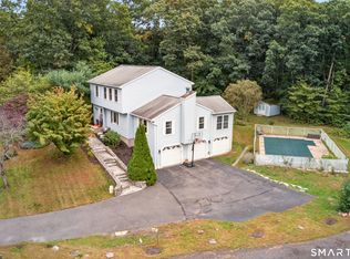 18 Rockridge Terrace, Prospect, CT 06712