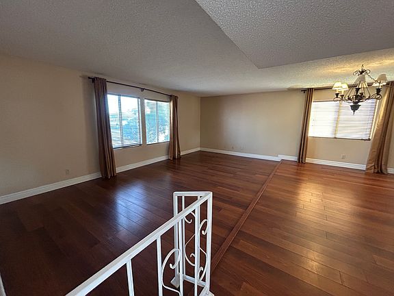 5th image of 12138 S Tomi Dr