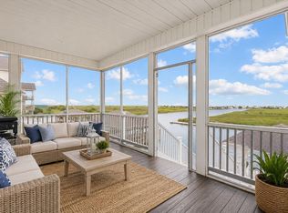 211 Tuna Run Rd, Freeport, TX 77541