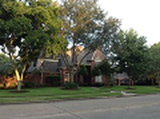 2107 Pineloch Dr, Houston, TX 77062