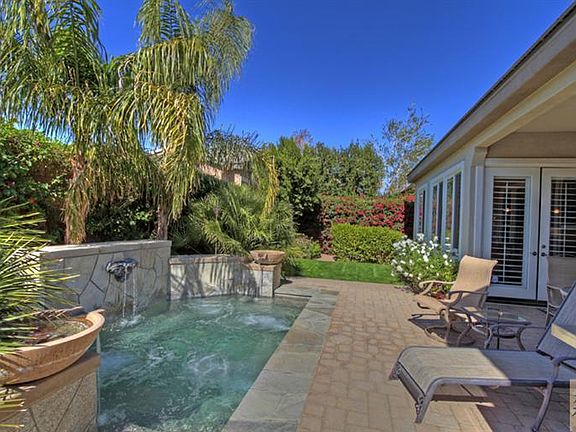 4th image of 61205 Soaptree Dr