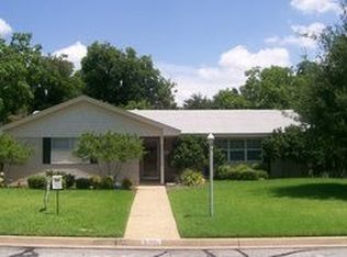 5306 Lake Crest Dr, Waco, TX 76710