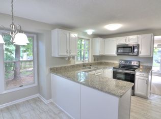 1909 Summerlyn Ct, Raleigh, NC 27609