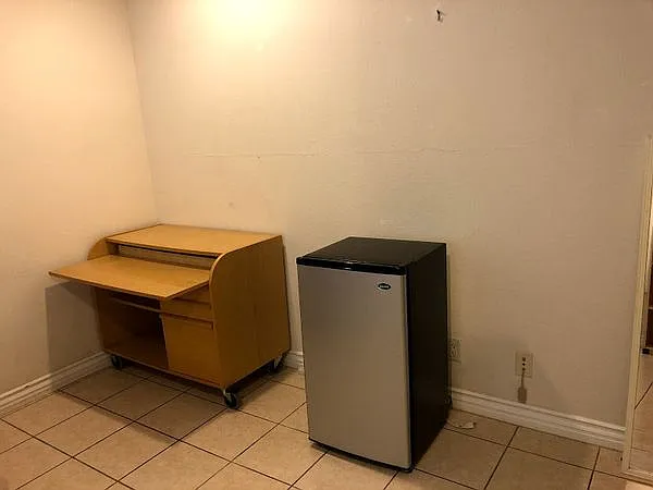 Menhart Ln, Cupertino — Photo 4