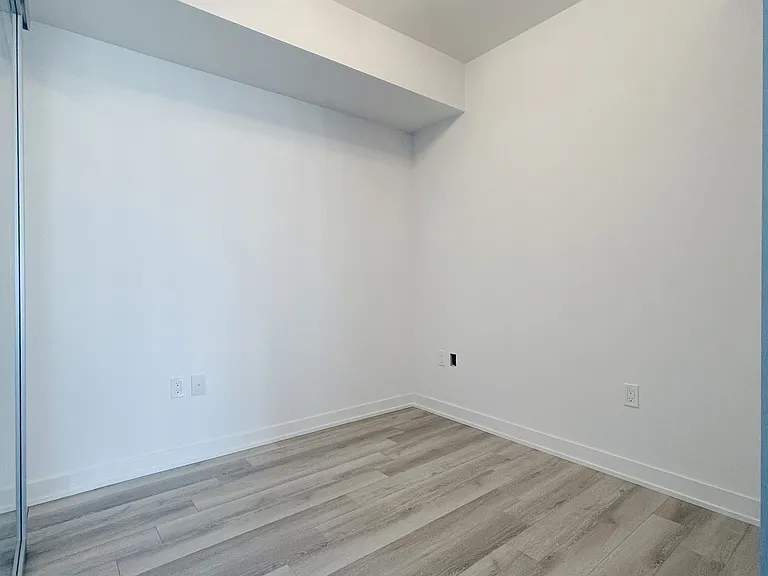 238 Simcoe St #2009 — Photo 10