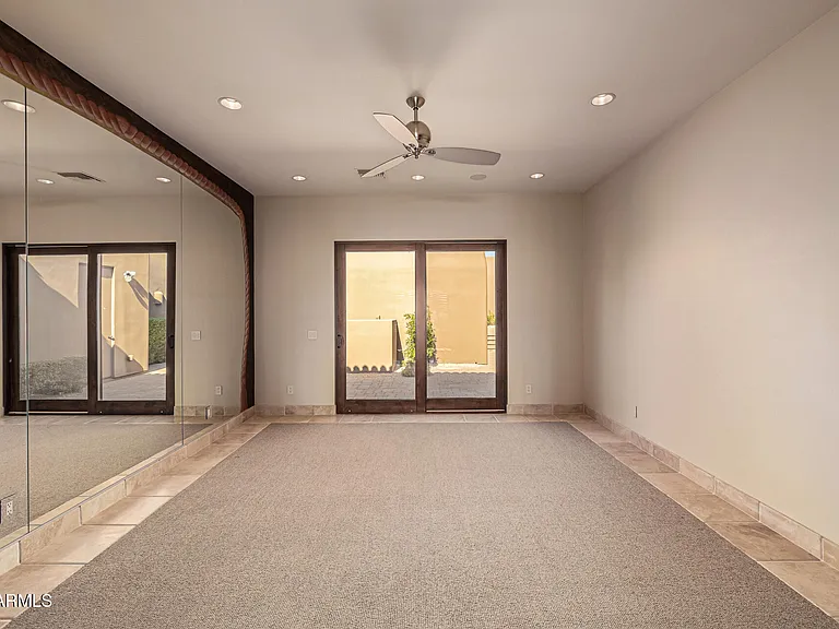 8406 E Calle Buena Vis — Photo 46