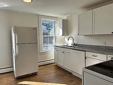 3 bed, 966 sqft, $2,250 — Photo 3