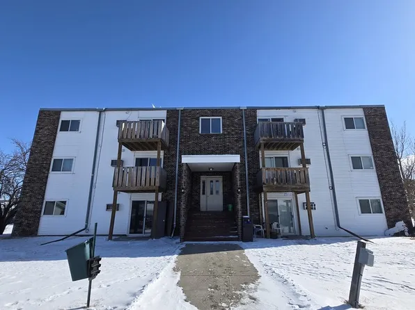 226 8th Ave SE #3, Mayville, ND 58257