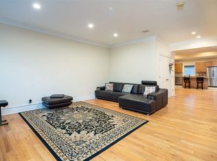 327 1st St APT 2, Jersey City, NJ 07302