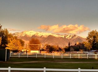 621 High View Dr, Anchorage, AK 99515