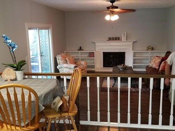 5th image of 6389 Amston Dr