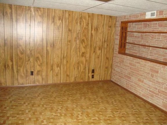 5th image of 1154 Lindsey Ave
