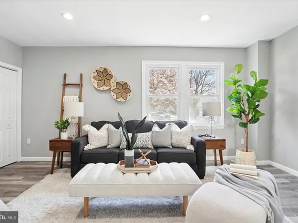 8015 Stone Haven Dr, Glen Burnie, MD 21060