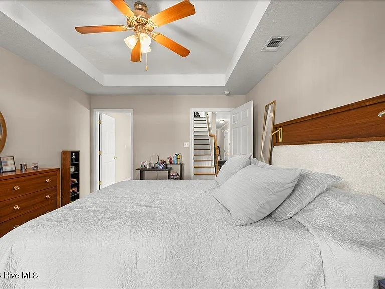 119 Grove Landing Ct — Photo 16