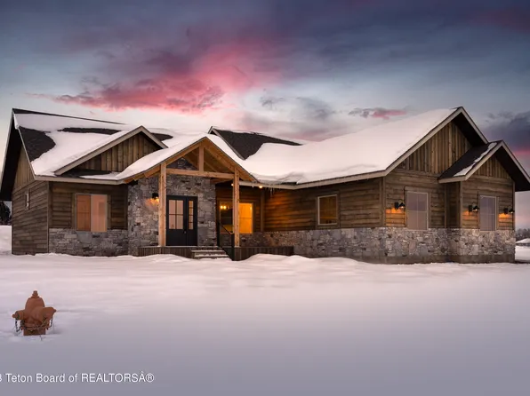 1031 Farmers Trl, Driggs, ID 83422