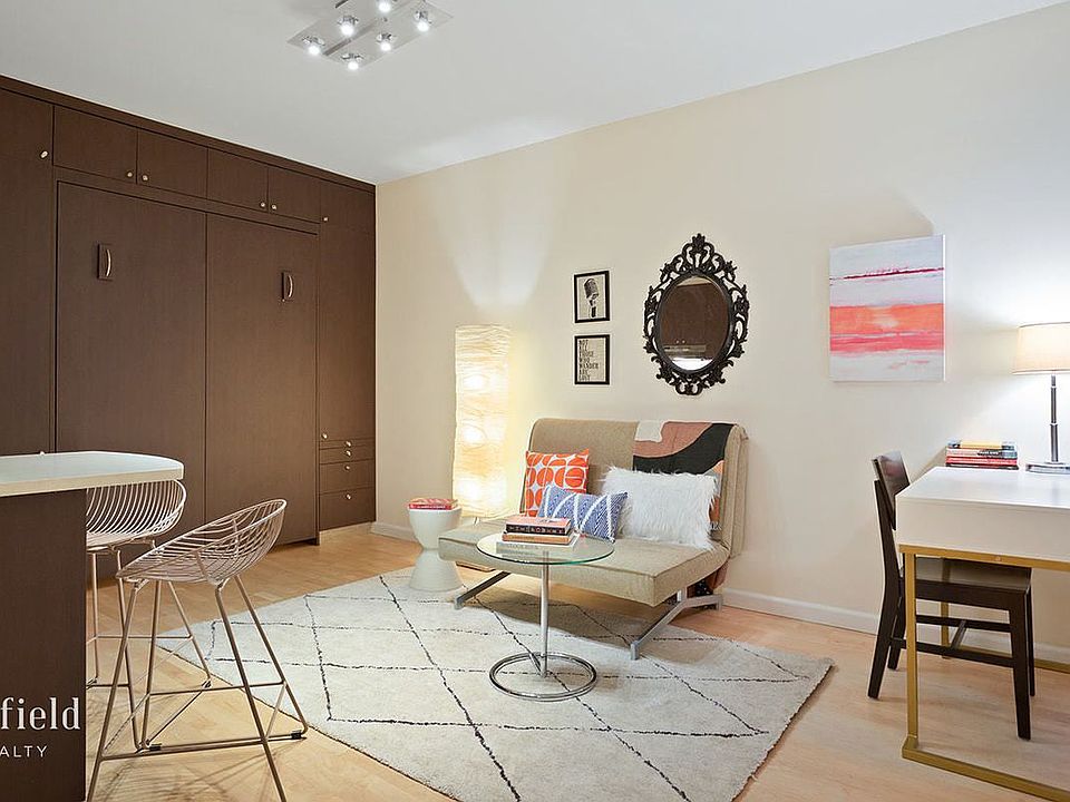 1st image of 300 8th Ave APT 3J