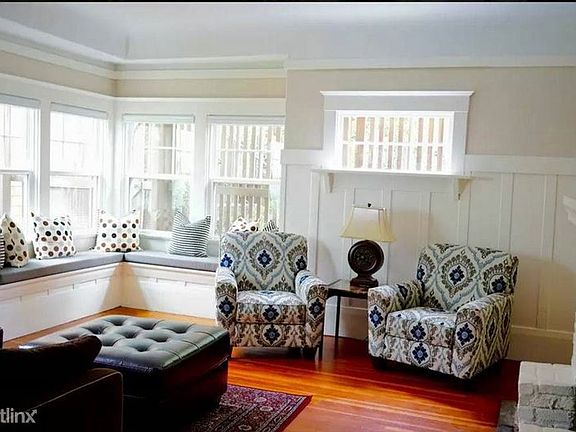 3rd image of 2452 Green St #000