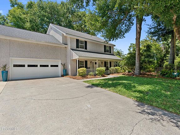 2nd image of 711 Sand Hill Trce