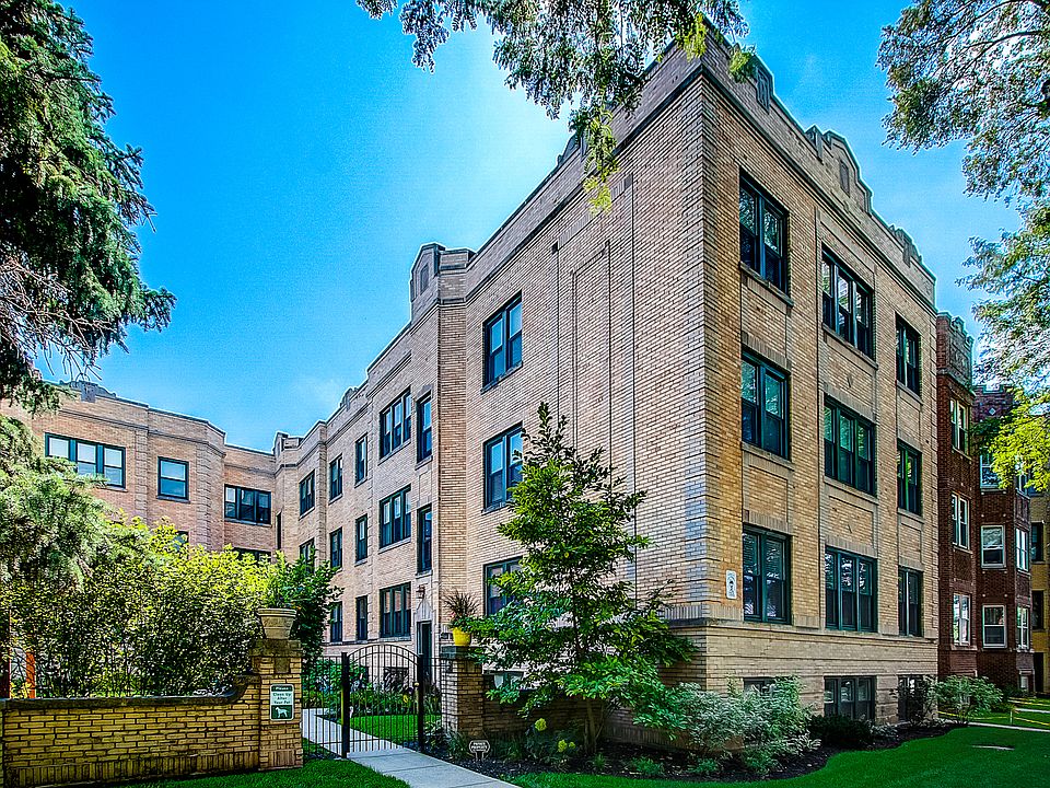 1st image of 4029 N Mozart St #1