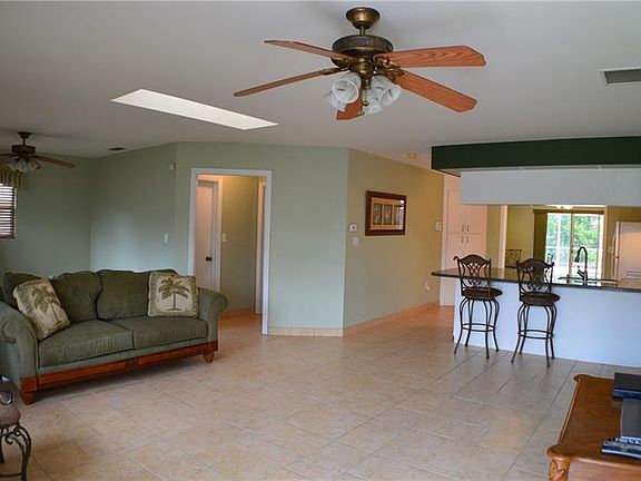 3rd image of 312 Citrus Dr