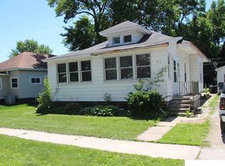 317 E Main St, Manly, IA 50456