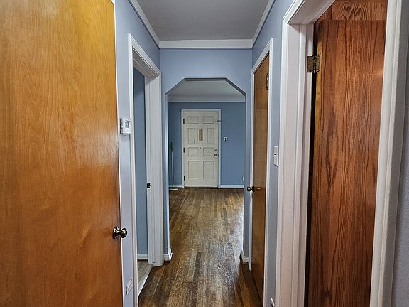 3rd image of 736 Garfield Ave