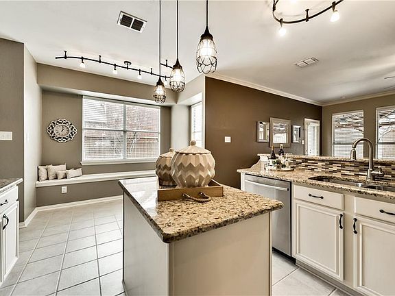 5th image of 7876 Quiet Meadow Ln