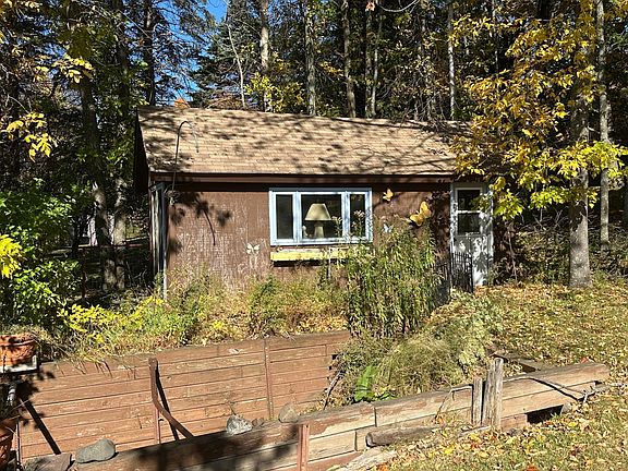 3rd image of N11049 E Shore Rd