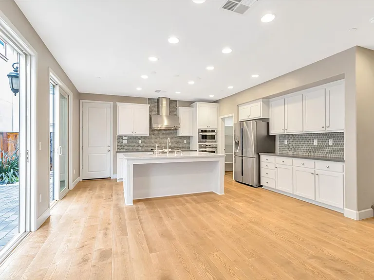 3086 Via Siena Pl — Photo 11