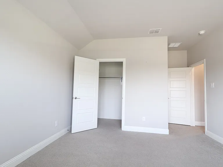 12978 Caprock Dr — Photo 32
