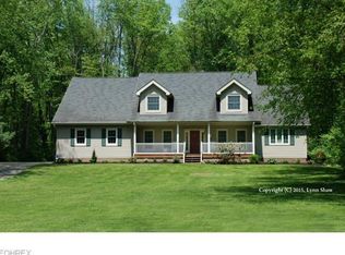 892 Sugar Rd, Akron, OH 44321