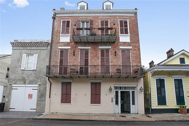 1st image of 727 Barracks St APT 7