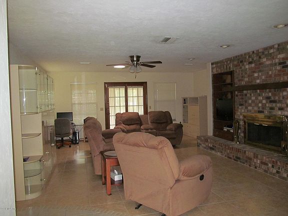 2nd image of 282 SE 50th Ave