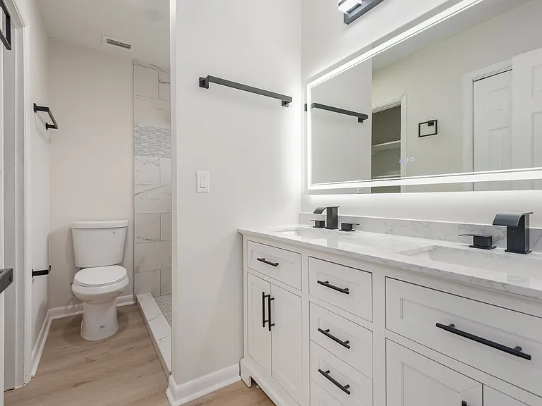 1650 Leach Cir — Photo 16