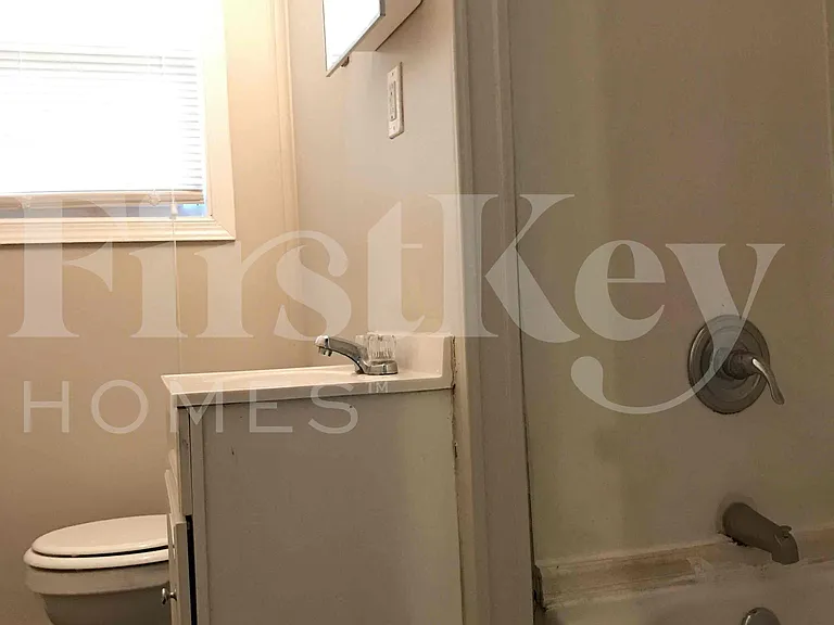 4113 Alberta St — Photo 11