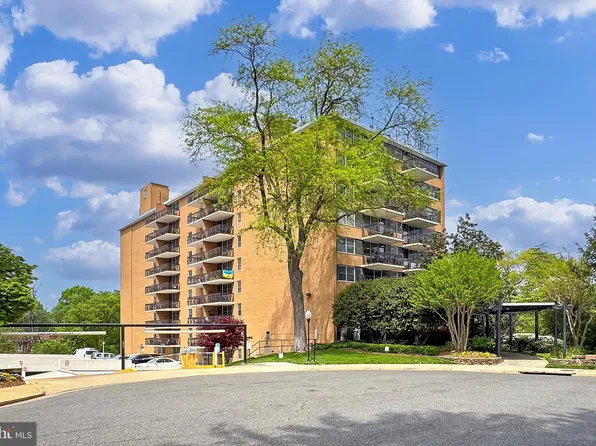 2030 N Adams St APT 1201, Arlington, VA 22201