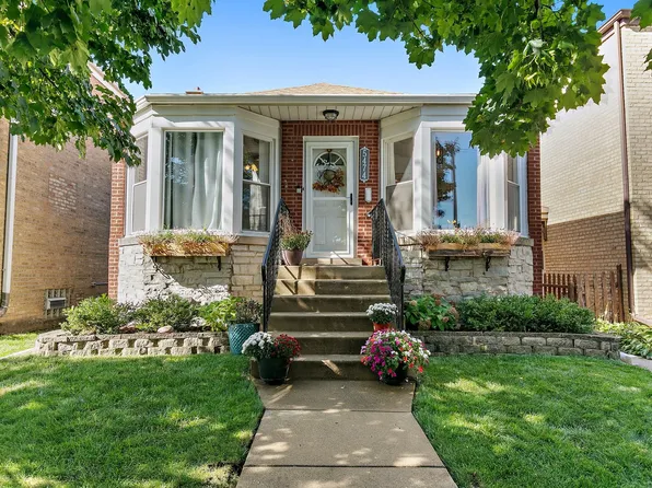 5474 N Sayre Ave, Chicago, IL 60656